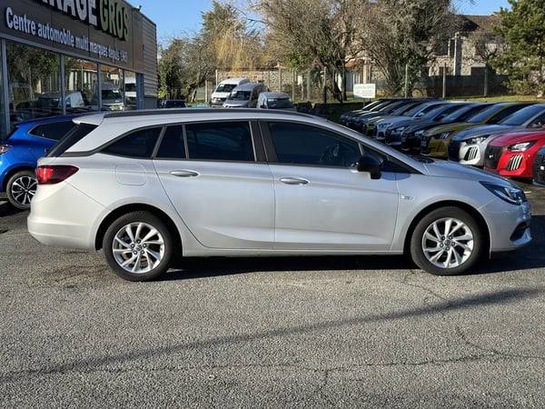 Photo de la voiture OPEL ASTRA SPORTS TOURER 1.5 Diesel 122 ch BVM6 Edition Business