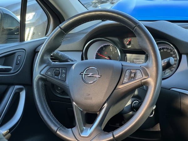 Photo de la voiture OPEL ASTRA SPORTS TOURER 1.5 Diesel 122 ch BVM6 Edition Business