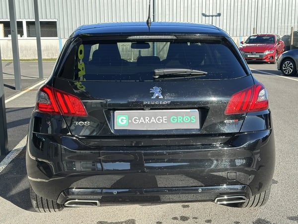 Photo de la voiture PEUGEOT 308 BlueHDi 130ch S&S EAT8 GT