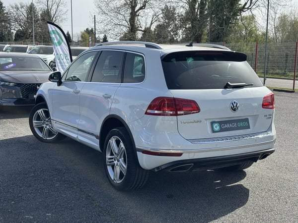 Photo de la voiture VOLKSWAGEN TOUAREG 3.0 V6 TDI 262 BMT Tiptronic 8 4Motion Carat