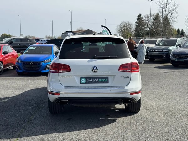 Photo de la voiture VOLKSWAGEN TOUAREG 3.0 V6 TDI 262 BMT Tiptronic 8 4Motion Carat