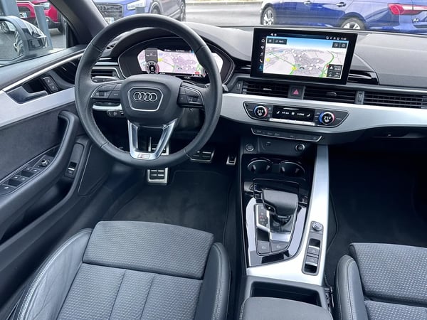 Photo de la voiture AUDI A5 CABRIOLET 35 TFSI 150 S tronic 7 Avus