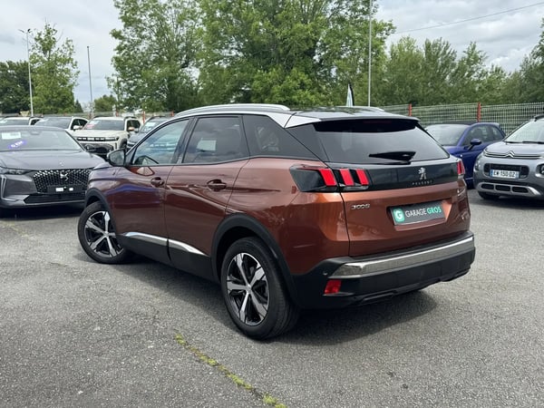 Photo de la voiture PEUGEOT 3008 2.0 BlueHDi 180ch S&S EAT8 GT