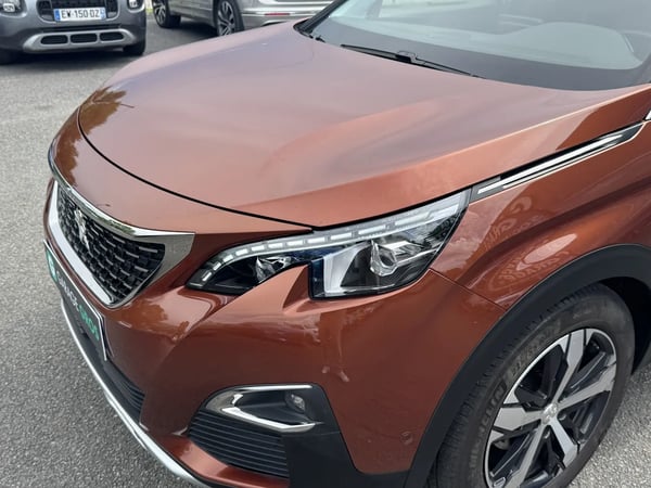 Photo de la voiture PEUGEOT 3008 2.0 BlueHDi 180ch S&S EAT8 GT