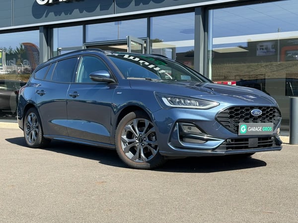 Photo de présentation de la voiture FORD FOCUS SW 1.0 EcoBoost 125 S&S mHEV ST-Line X