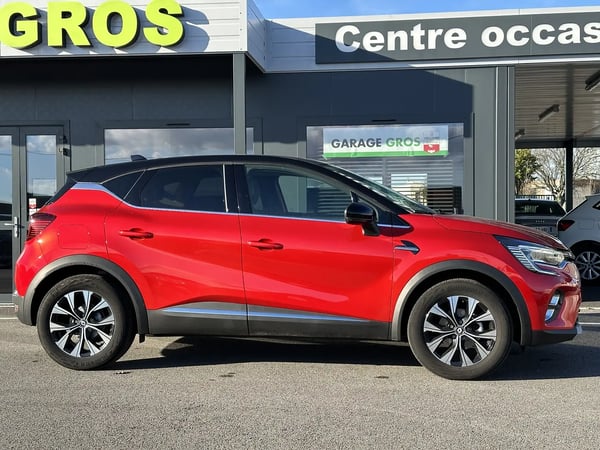 Photo de la voiture RENAULT CAPTUR TCe 90 Techno