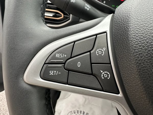 Photo de la voiture DACIA SANDERO TCe 110 GSR2 Stepway Extreme +