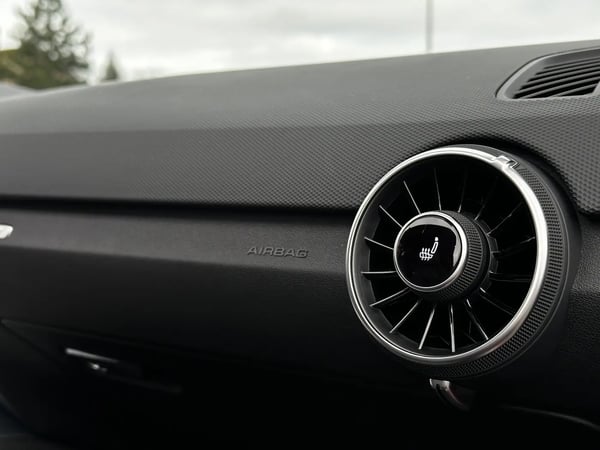 Photo de la voiture AUDI TT ROADSTER 40 TFSI 197 S tronic 7 Competition Plus