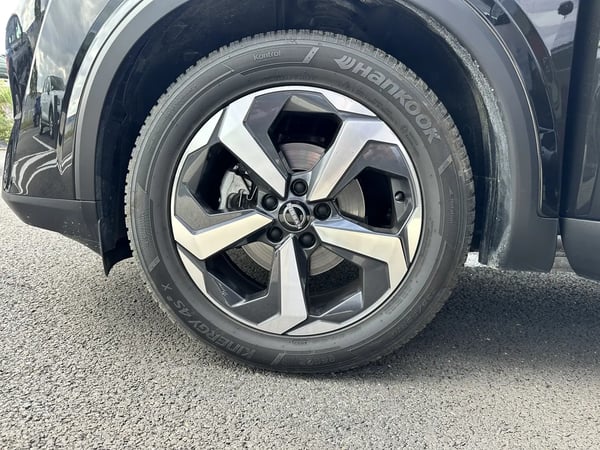 Photo de la voiture NISSAN QASHQAI Mild Hybrid 158 ch Xtronic N-Connecta