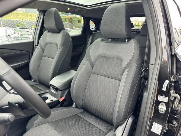 Photo de la voiture NISSAN QASHQAI Mild Hybrid 158 ch Xtronic N-Connecta