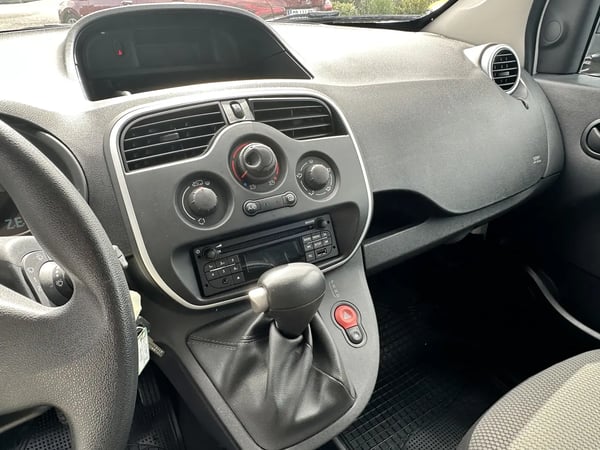 Photo de la voiture RENAULT KANGOO E-TECH ELECTRIQUE ELECTRIQUE ACHAT INTEGRAL CONFORT-19