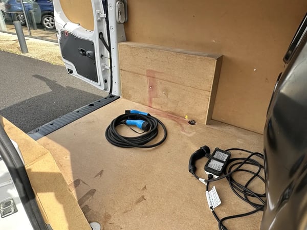 Photo de la voiture RENAULT KANGOO E-TECH ELECTRIQUE ELECTRIQUE ACHAT INTEGRAL CONFORT-19