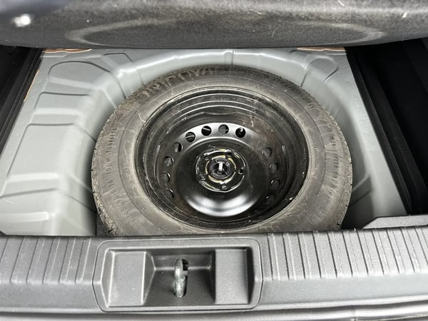 Photo de la voiture RENAULT CAPTUR TCe 90 Techno