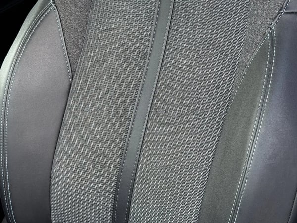 Photo de la voiture PEUGEOT 5008 BlueHDi 130ch S&S BVM6 Allure