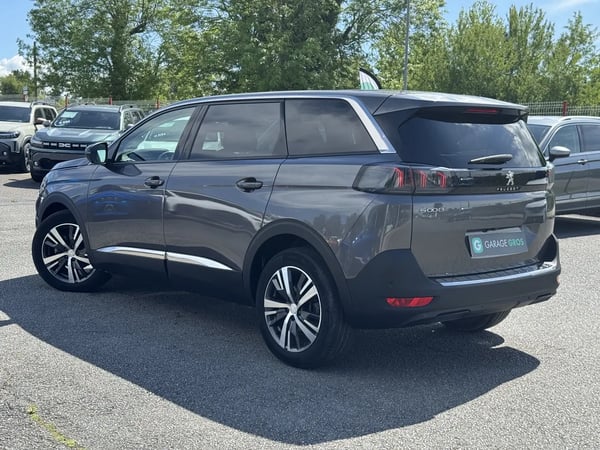 Photo de la voiture PEUGEOT 5008 BlueHDi 130ch S&S BVM6 Allure