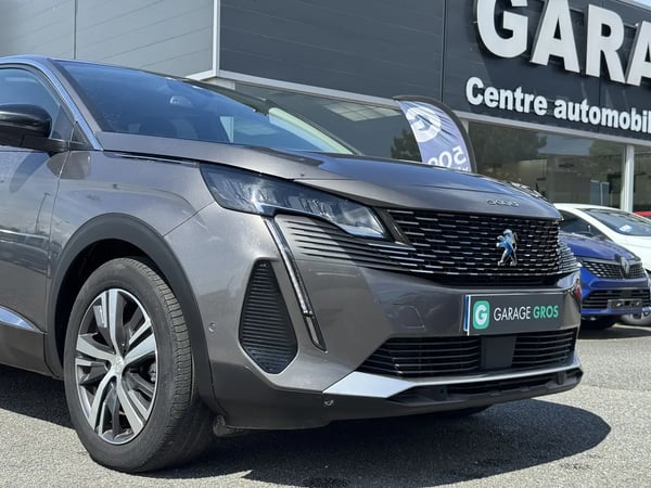 Photo de la voiture PEUGEOT 5008 BlueHDi 130ch S&S BVM6 Allure