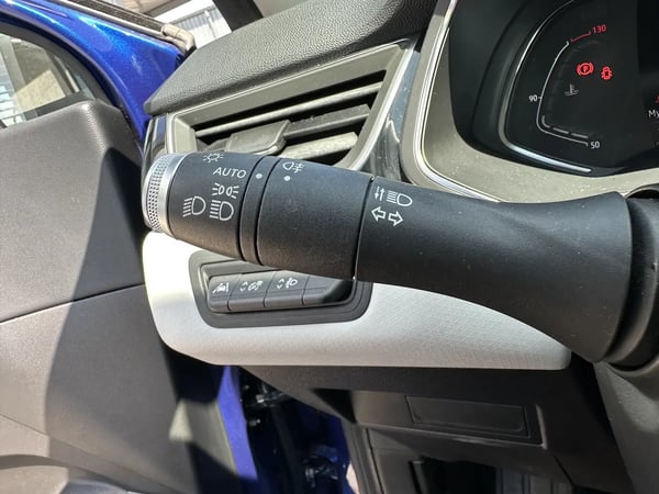 Photo de la voiture RENAULT CAPTUR TCe 130 FAP Intens