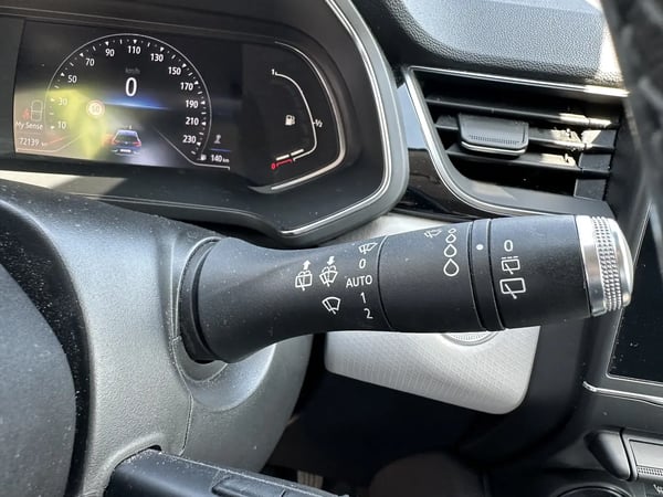 Photo de la voiture RENAULT CAPTUR TCe 130 FAP Intens