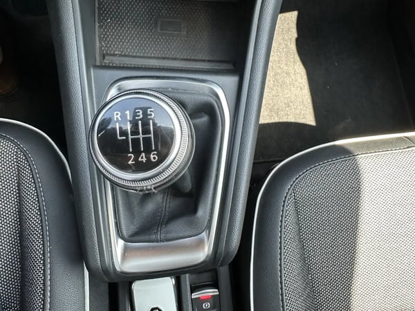 Photo de la voiture RENAULT CAPTUR TCe 130 FAP Intens