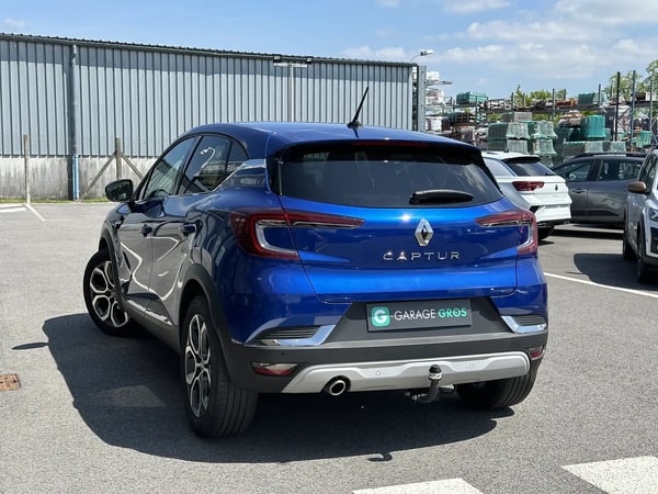 Photo de la voiture RENAULT CAPTUR TCe 130 FAP Intens