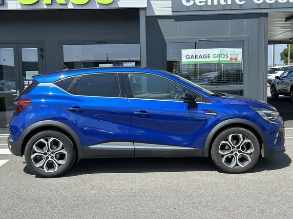 Photo de la voiture RENAULT CAPTUR TCe 130 FAP Intens