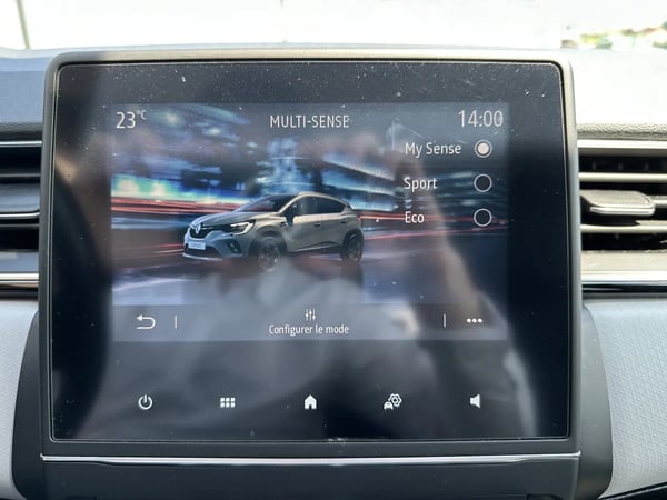Photo de la voiture RENAULT CAPTUR TCe 130 FAP Intens