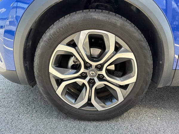 Photo de la voiture RENAULT CAPTUR TCe 130 FAP Intens