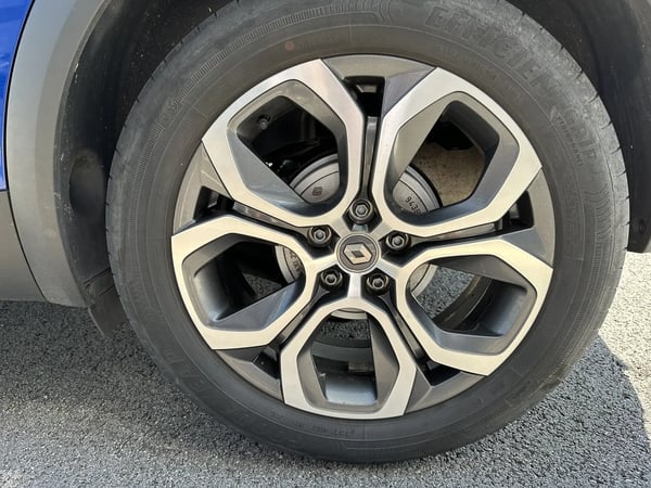 Photo de la voiture RENAULT CAPTUR TCe 130 FAP Intens
