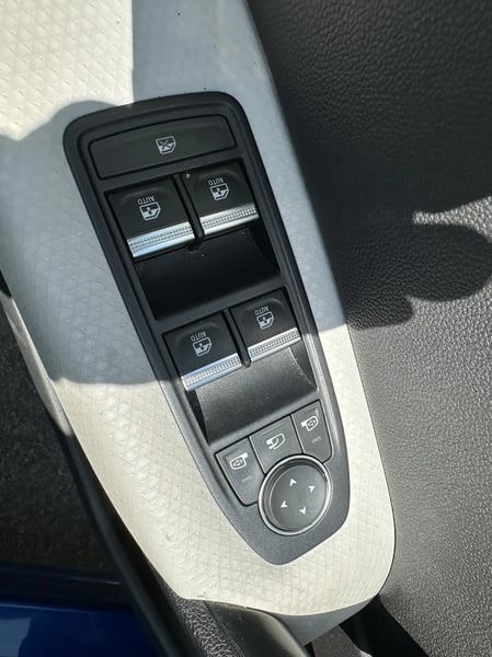 Photo de la voiture RENAULT CAPTUR TCe 130 FAP Intens