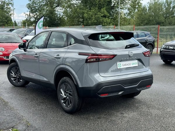 Photo de la voiture NISSAN QASHQAI Mild Hybrid 158 ch N-Connecta - 5P