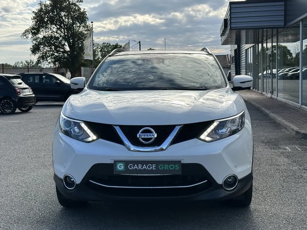 Photo de la voiture NISSAN QASHQAI 1.2 DIG-T 115 Tekna