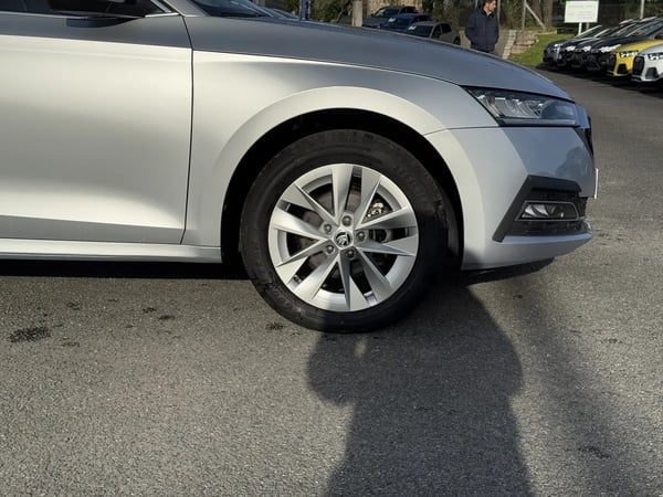 Photo de la voiture SKODA OCTAVIA 2.0 TDI 116 ch Business