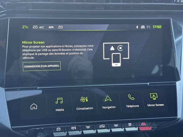 Photo de la voiture PEUGEOT 308 BlueHDi 130ch S&S EAT8 GT