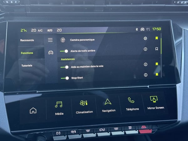 Photo de la voiture PEUGEOT 308 BlueHDi 130ch S&S EAT8 GT