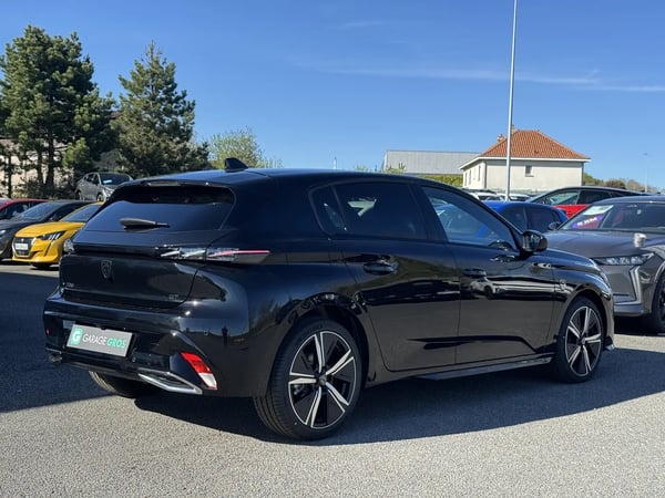 Photo de la voiture PEUGEOT 308 BlueHDi 130ch S&S EAT8 GT