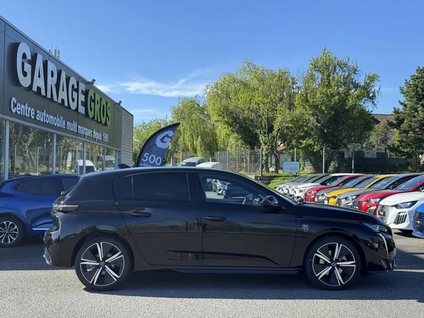 Photo de la voiture PEUGEOT 308 BlueHDi 130ch S&S EAT8 GT