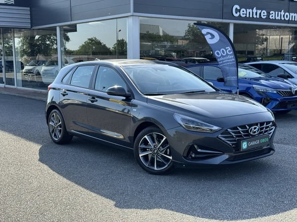 Photo de la voiture HYUNDAI i30 1.0 T-GDi 120 DCT-7 Hybrid 48V Creative