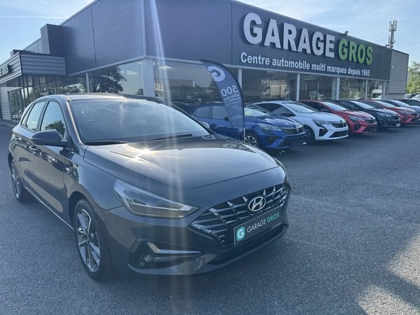 Photo de la voiture HYUNDAI i30 1.0 T-GDi 120 DCT-7 Hybrid 48V Creative