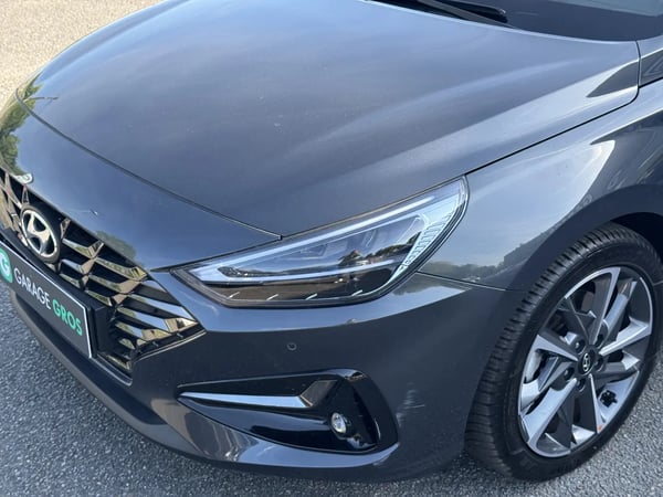 Photo de la voiture HYUNDAI i30 1.0 T-GDi 120 DCT-7 Hybrid 48V Creative