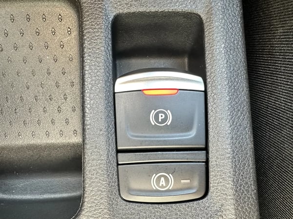 Photo de la voiture RENAULT CAPTUR TCe 90 Techno