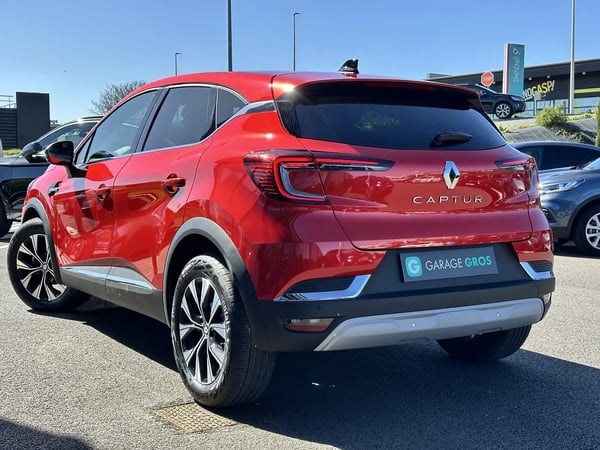 Photo de la voiture RENAULT CAPTUR TCe 90 Techno