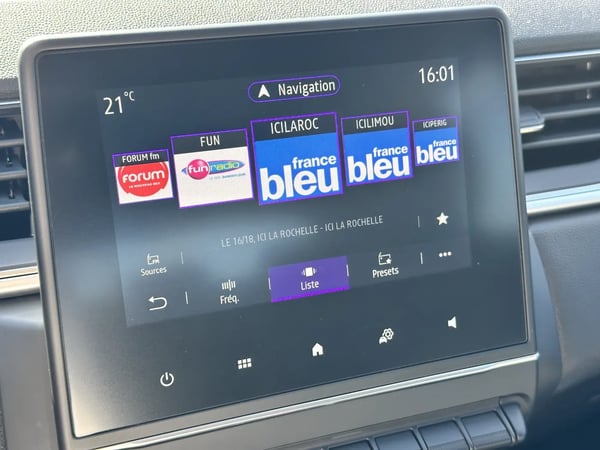 Photo de la voiture RENAULT CAPTUR TCe 90 Techno