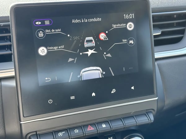 Photo de la voiture RENAULT CAPTUR TCe 90 Techno