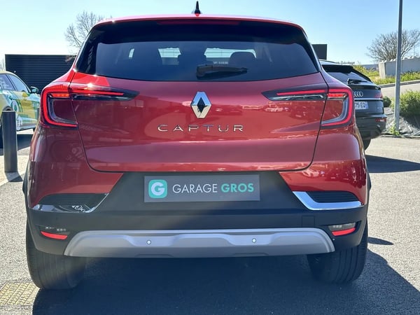 Photo de la voiture RENAULT CAPTUR TCe 90 Techno