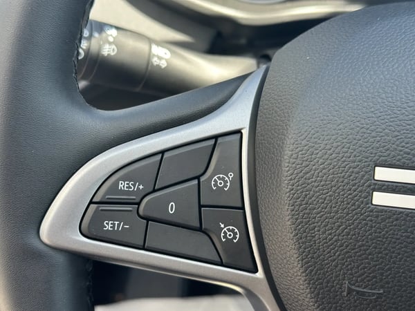 Photo de la voiture DACIA SANDERO TCe 110 GSR2 Stepway Extreme +
