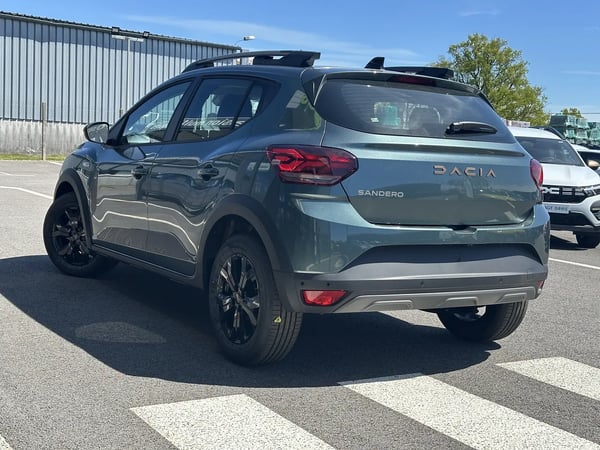 Photo de la voiture DACIA SANDERO TCe 110 GSR2 Stepway Extreme +