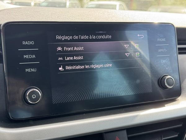 Photo de la voiture SKODA KAMIQ 1.0 TSI Evo 110 ch BVM6 Ambition