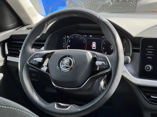 Photo de la voiture SKODA KAMIQ 1.0 TSI Evo 110 ch BVM6 Ambition
