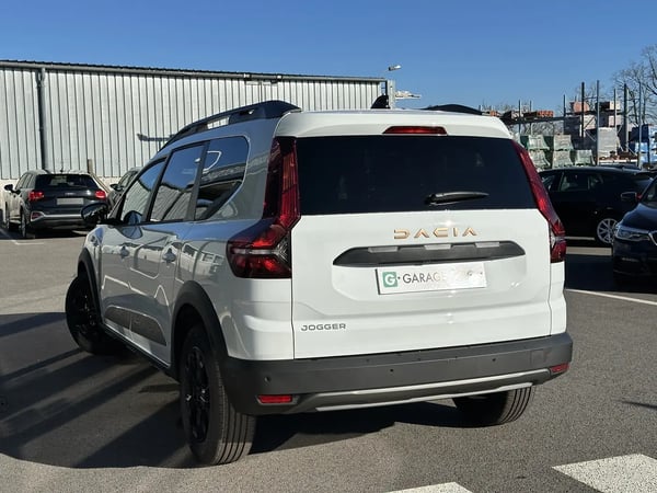 Photo de la voiture DACIA JOGGER ECO-G 100 5 places GSR2 Extreme +