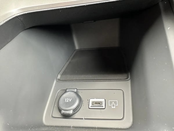 Photo de la voiture PEUGEOT 308 BlueHDi 130ch S&S EAT8 GT